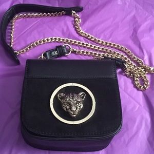 London Rag Black Crossbody Bag Gold Leopard